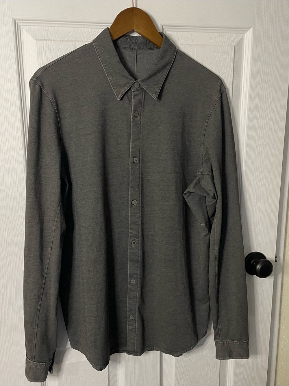 lululemon Men's Gray Micro-Pique Button Down Shirt Size M